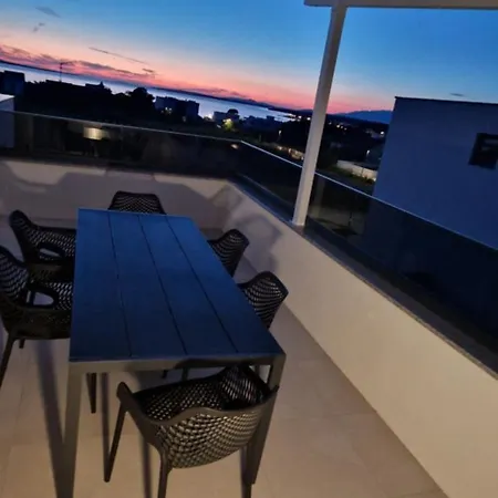 Sunset View Apartment-villa Lamag